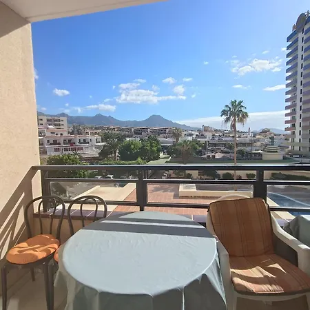 Club Paraiso * 阿德耶